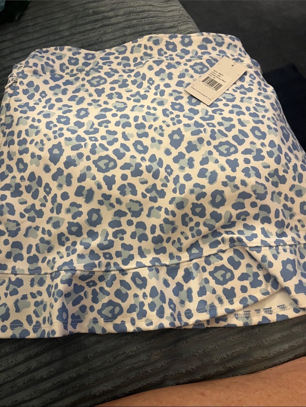 NWT RENWICK Light Blue Leopard Print skort  for Women